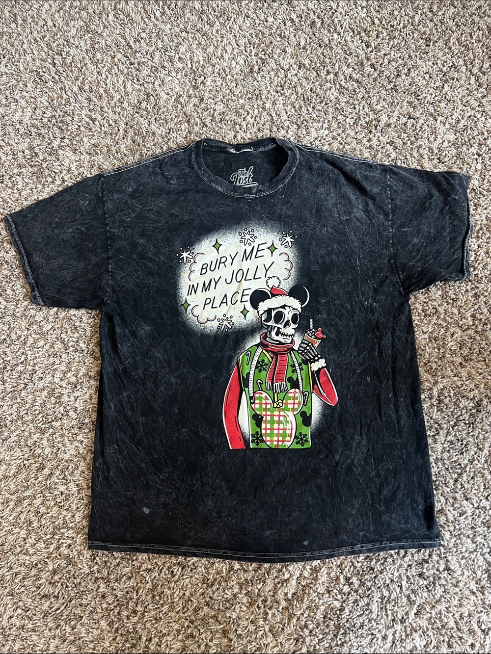 NWOT Lost Bros Christmas Disney Tee